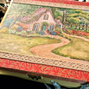 PUZZLE  300 PIECES EN COFFRET  "NORMANDY COTTAGE"